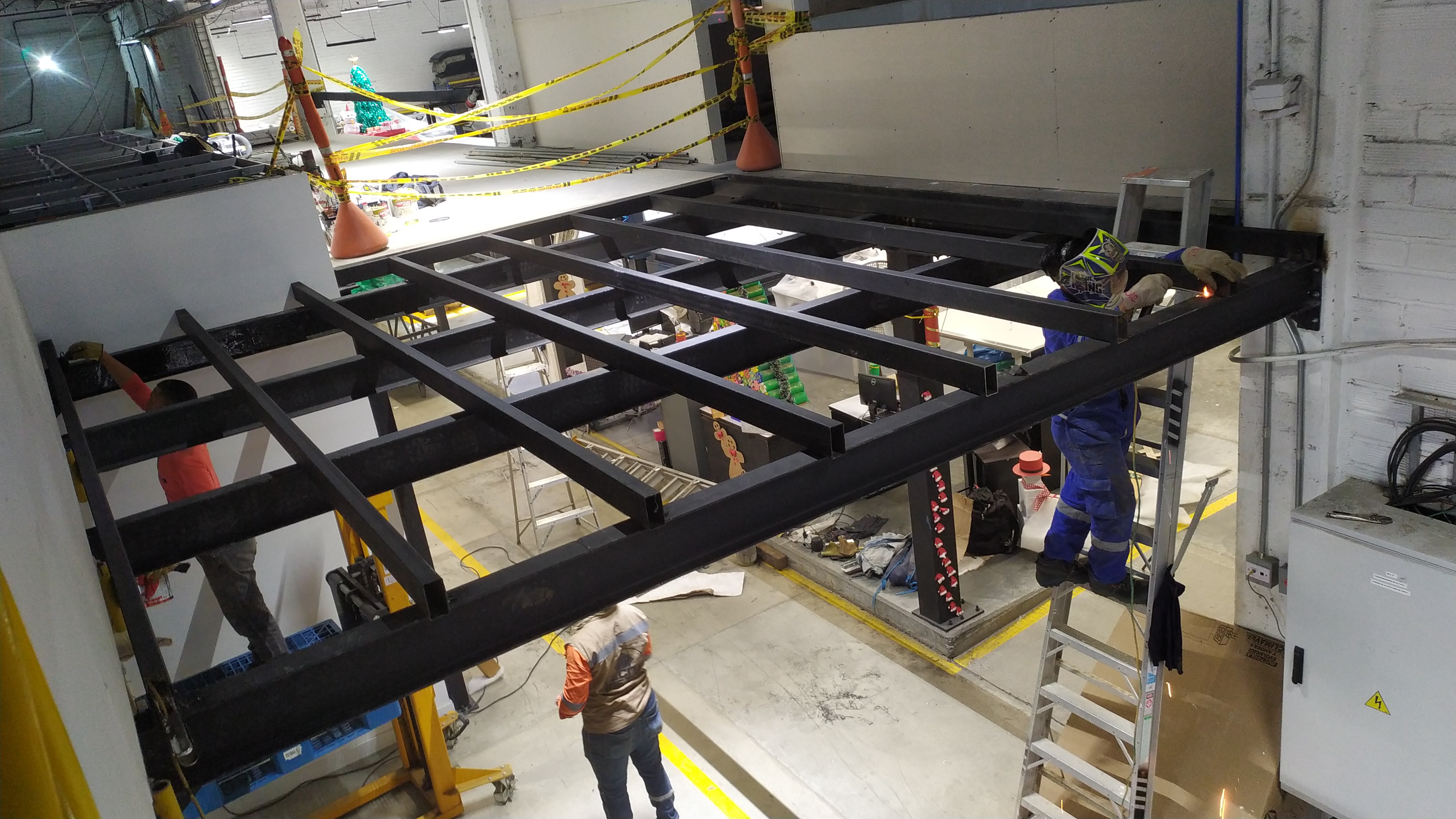 Mezzanine Inca Dupree