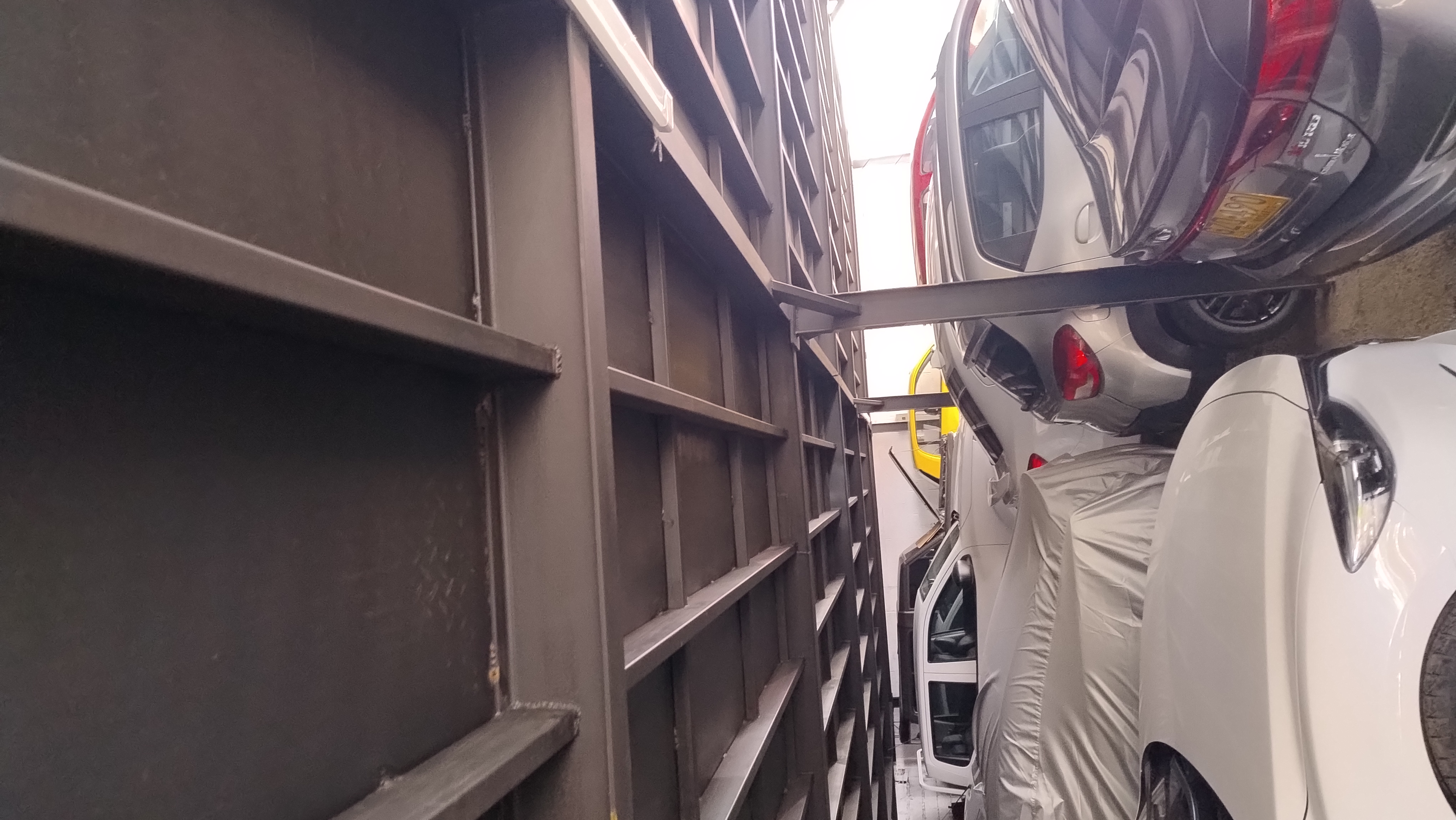 Instalación de estructura de mezzanine