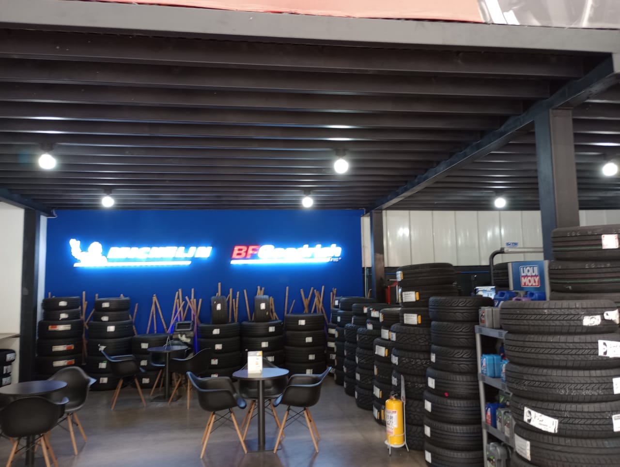Mezzanine terminado y funcional